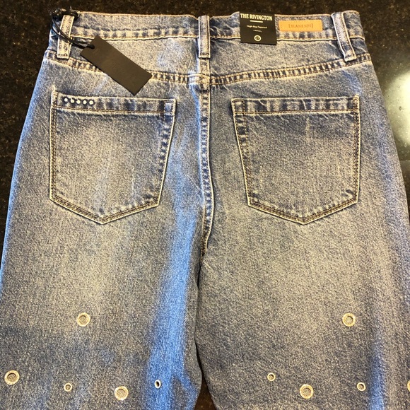 High Rise Distressed Jeans with Grommets - Picture 9 of 12